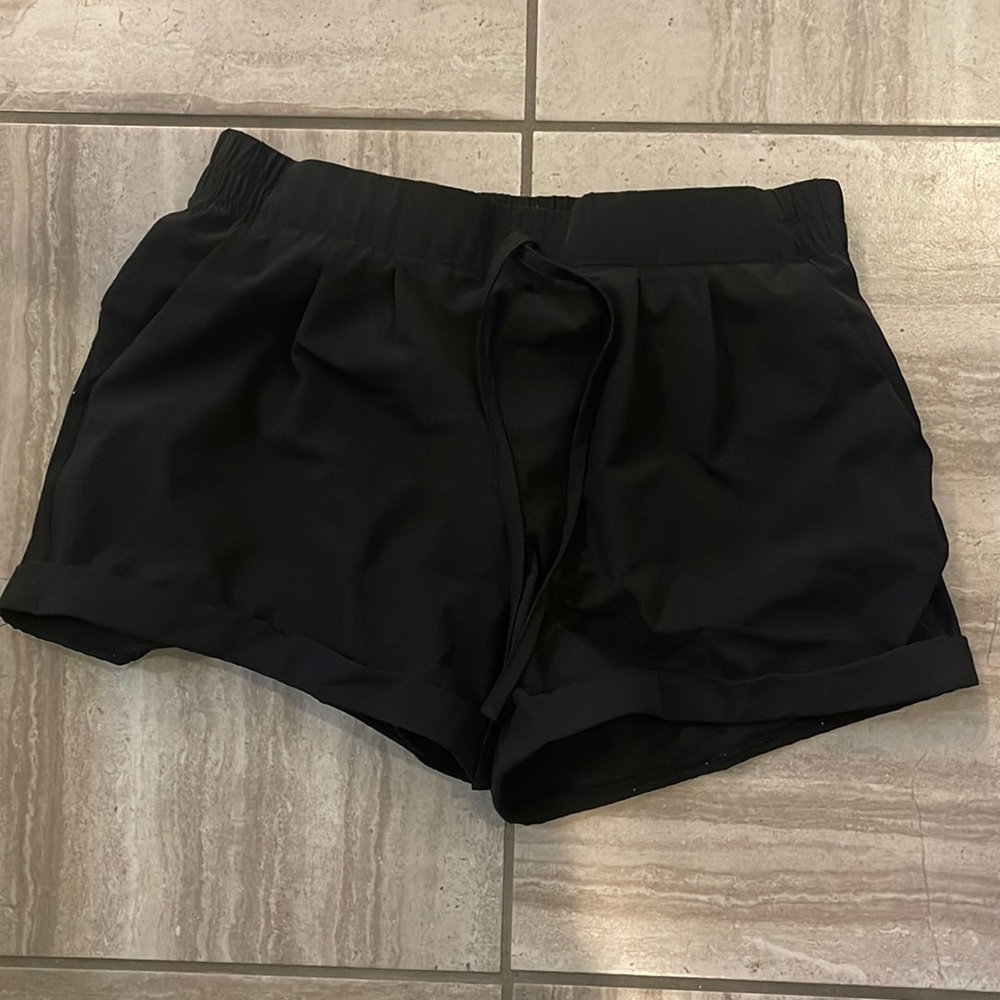 Zyia Black Summer Shorts Size Small